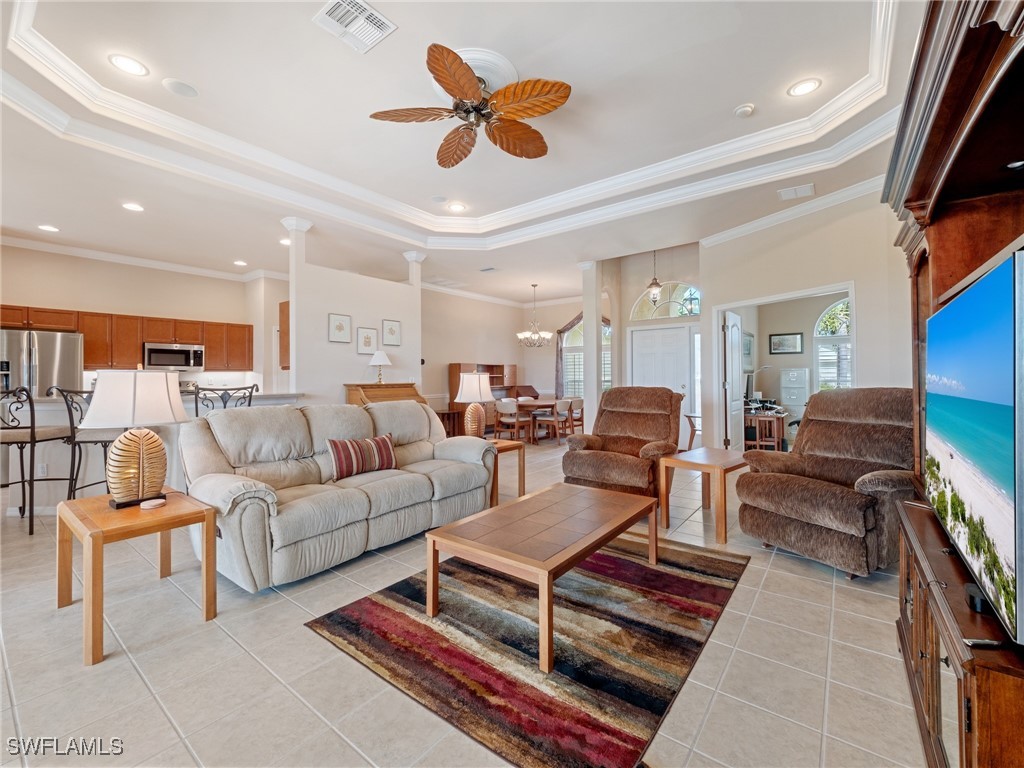 2137 Berkley WAY