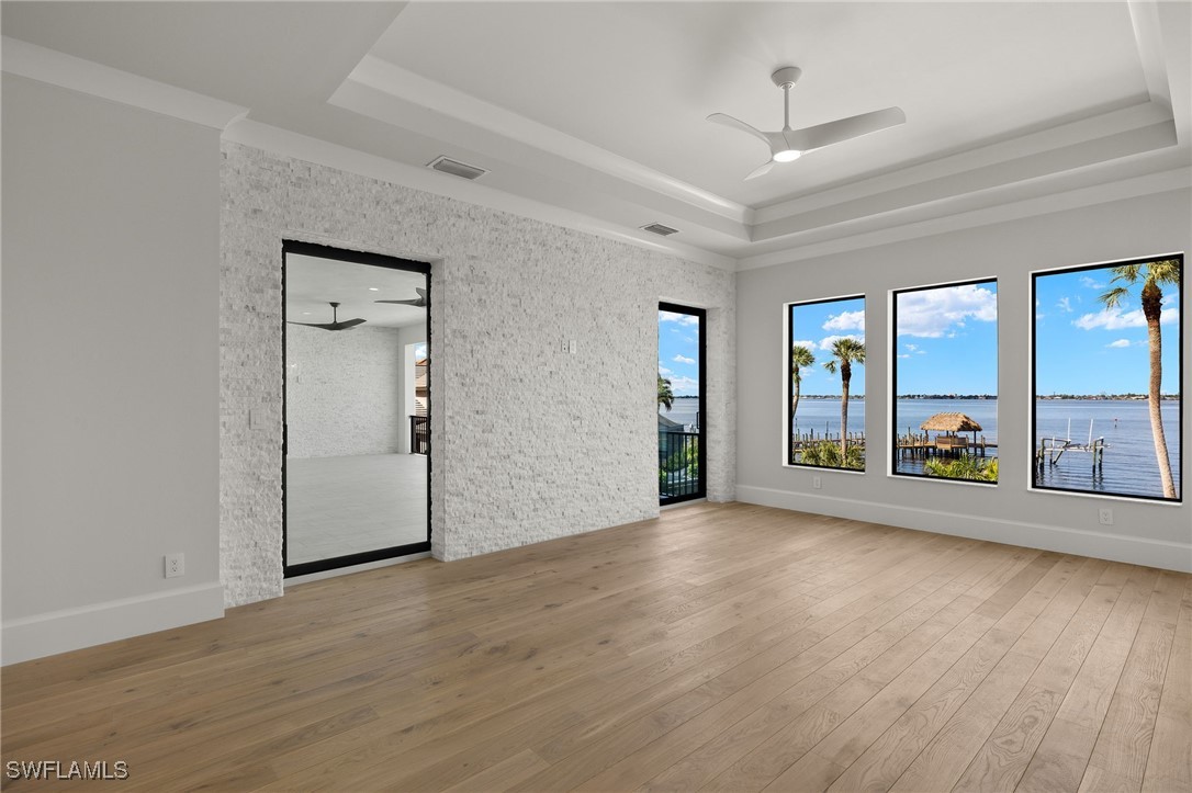 10100 Magnolia Pointe
