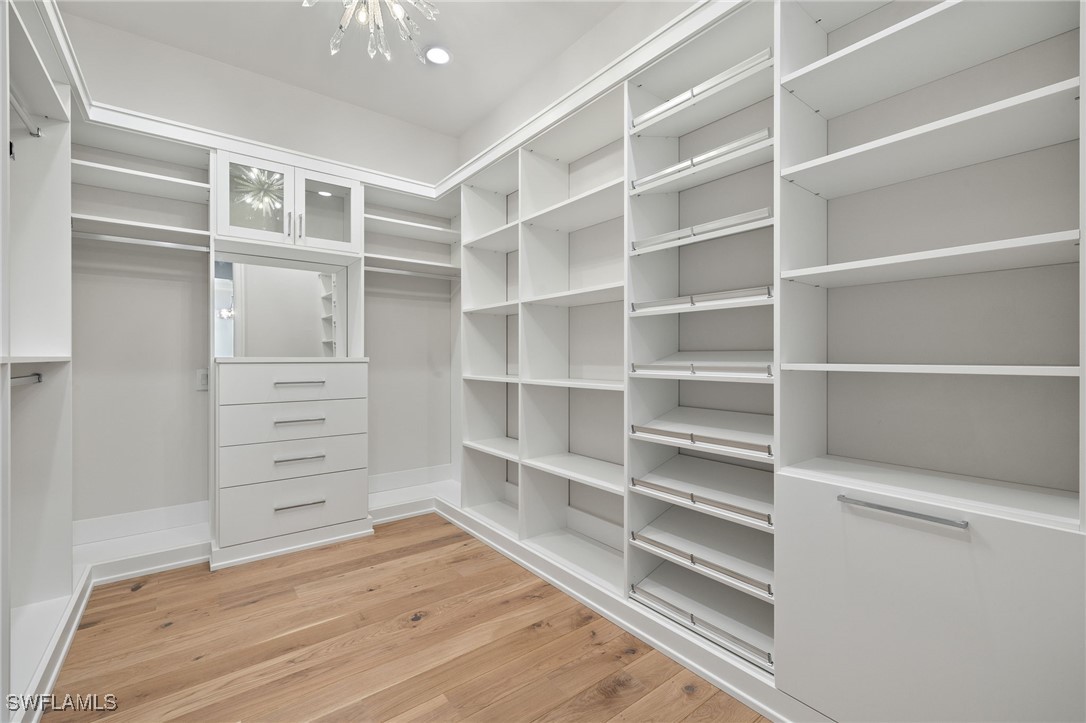 10100 Magnolia Pointe