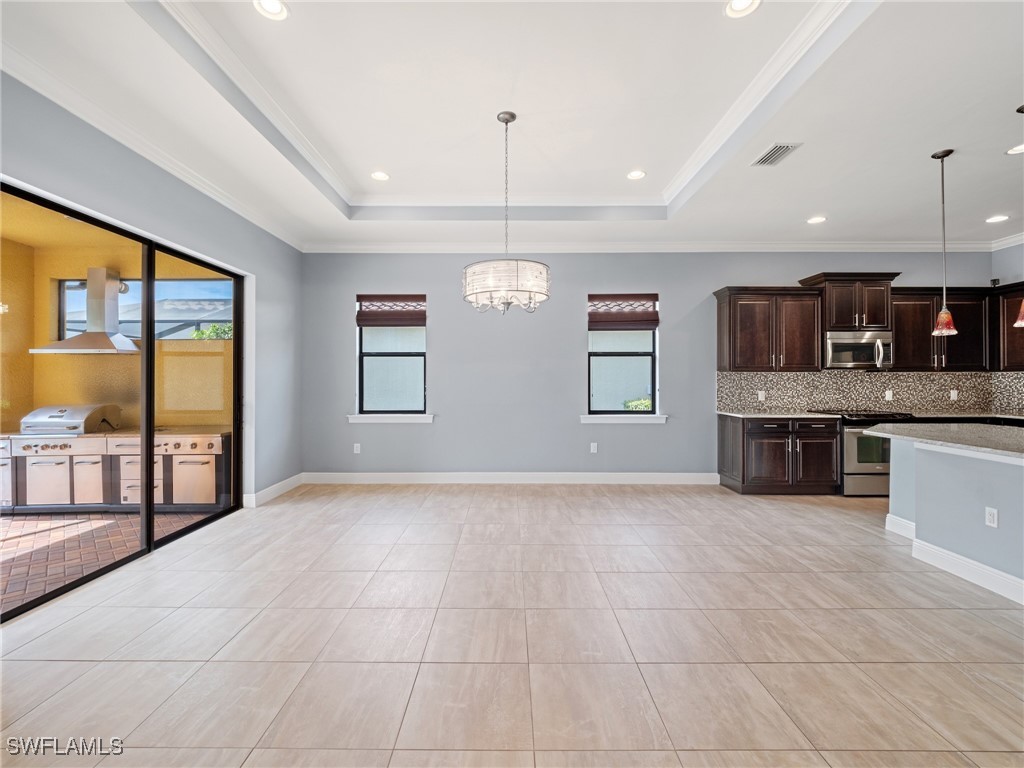 10125 Belcrest BLVD