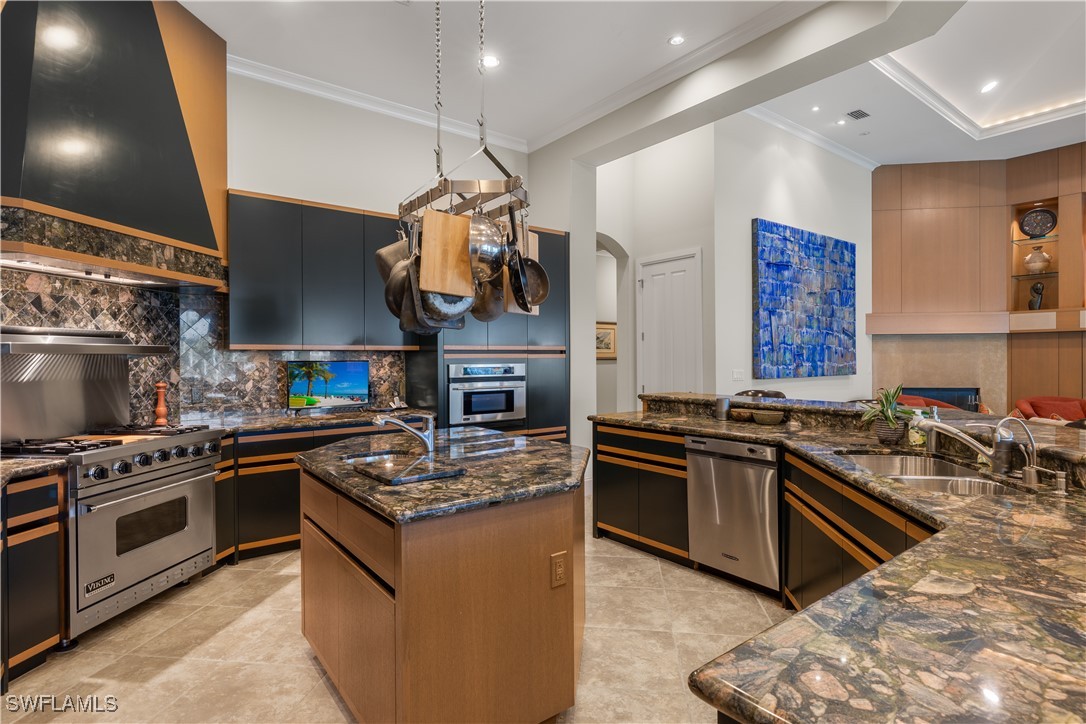 589 Kinzie Island CT