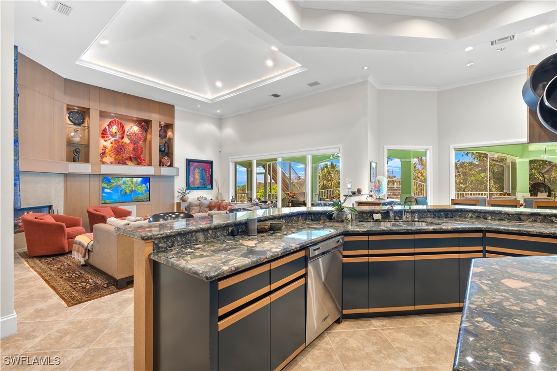 589 Kinzie Island CT