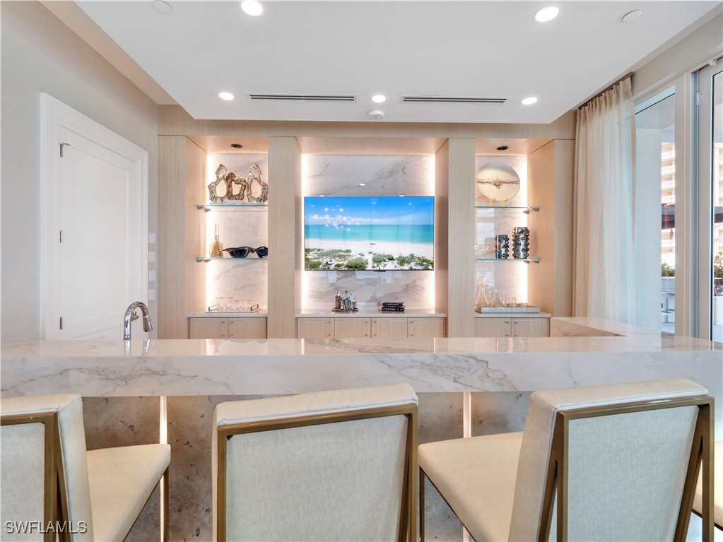 4142 Bay Beach LN