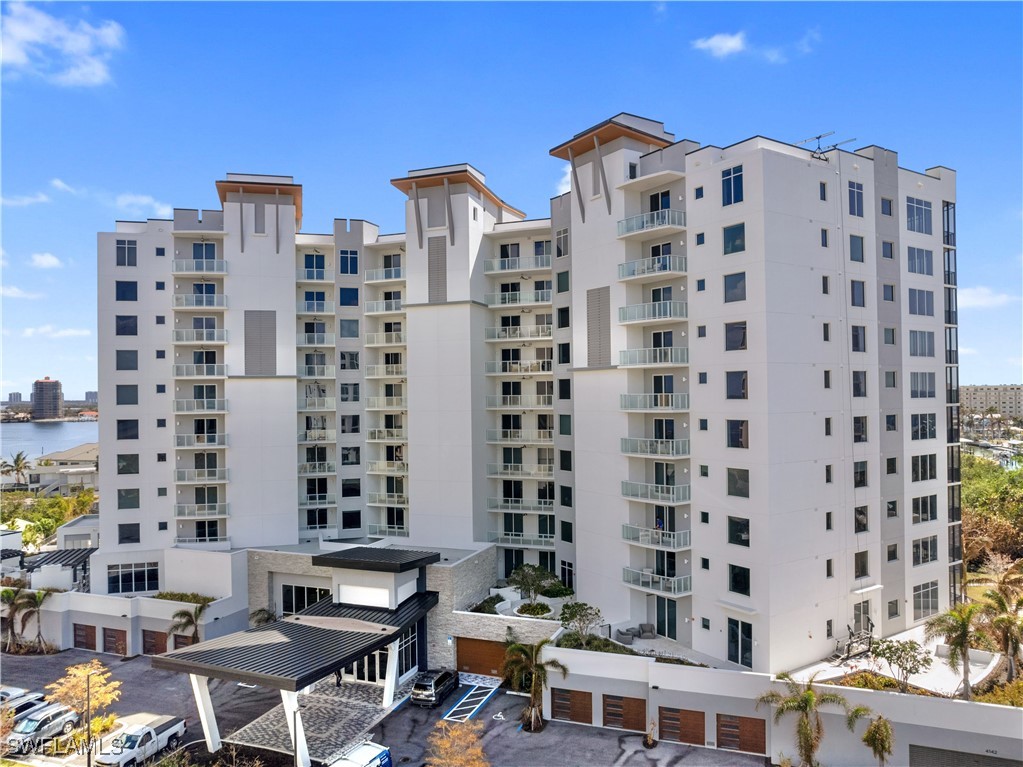 4142 Bay Beach LN
