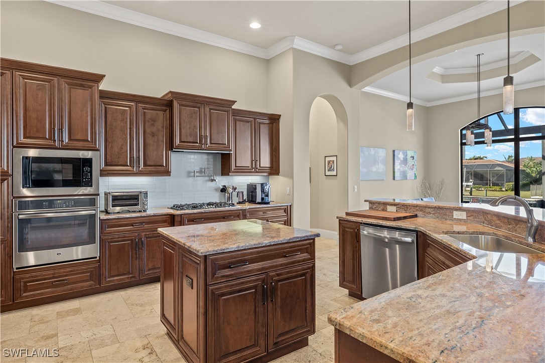 1017 Bal Isle DR
