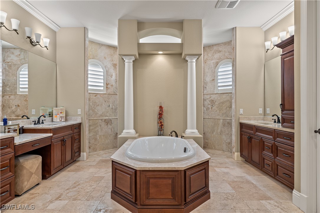 1017 Bal Isle DR