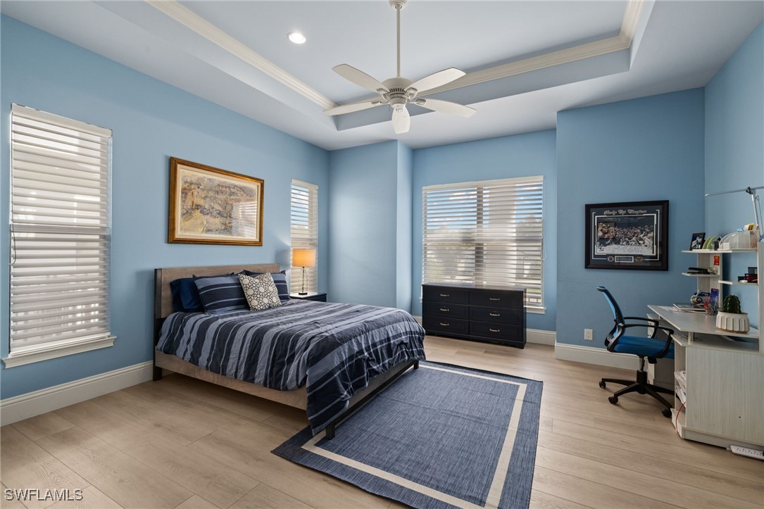 951 Aqua LN