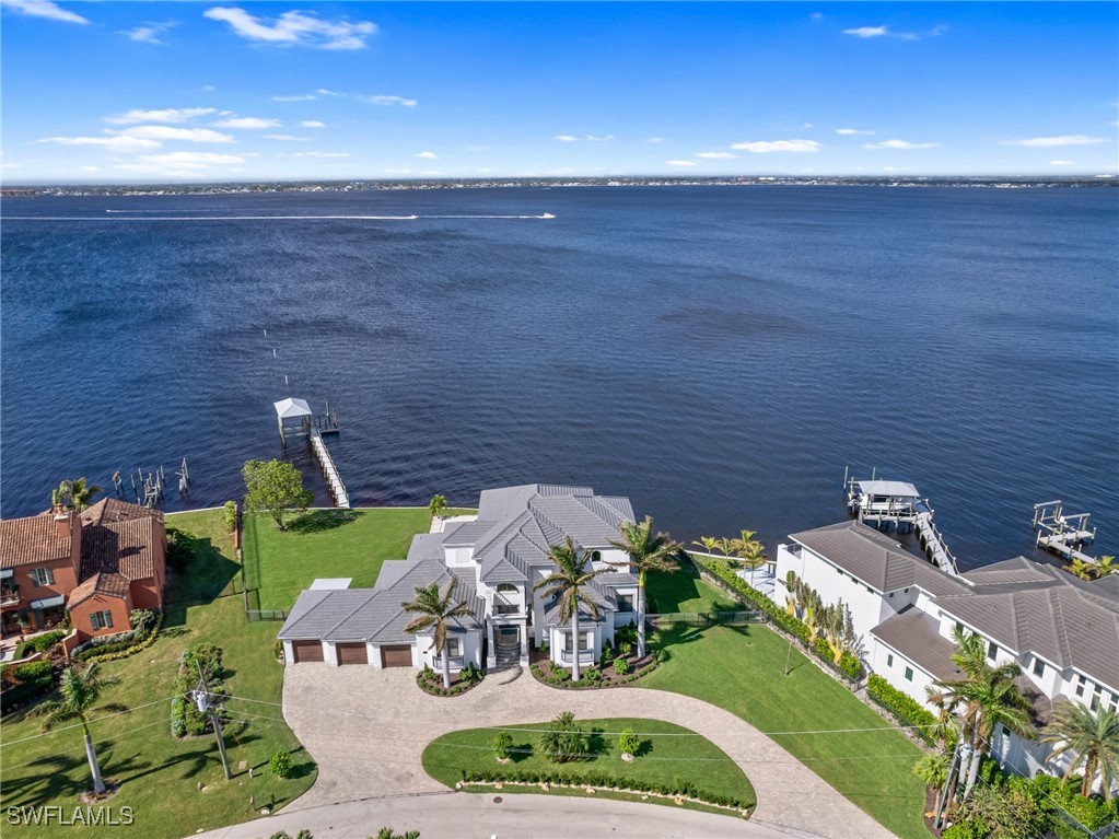 951 Aqua LN