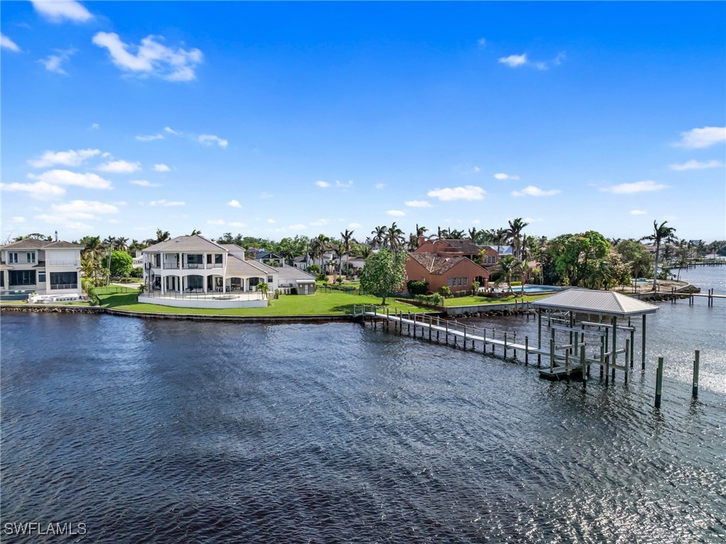 951 Aqua LN