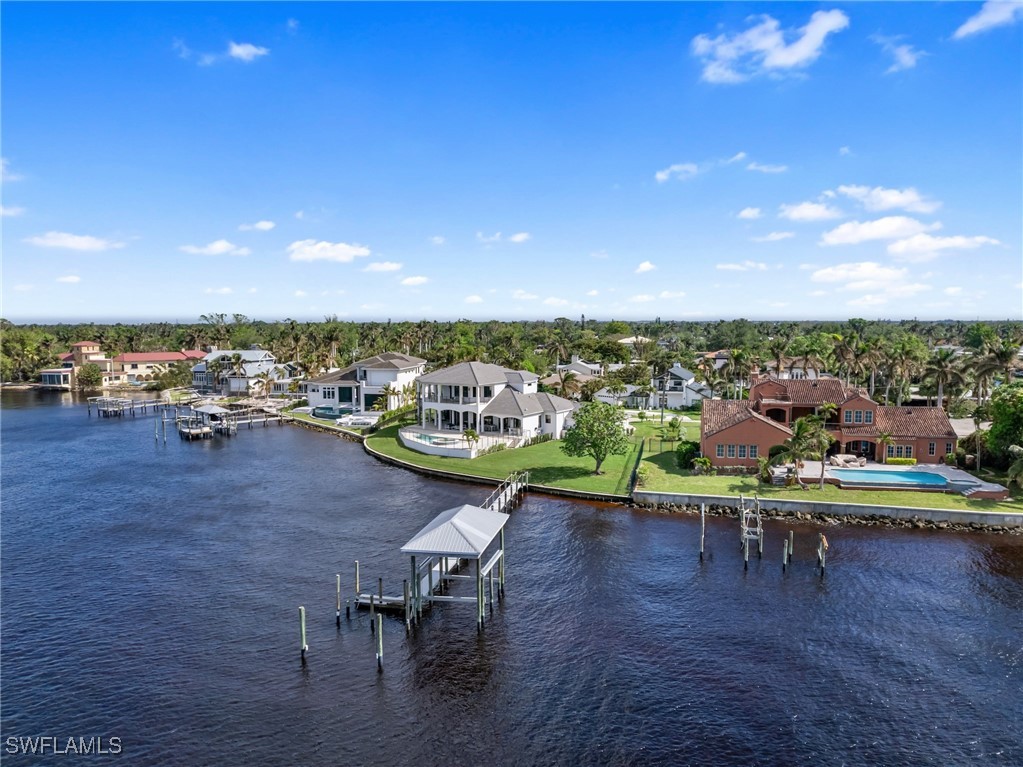 951 Aqua LN