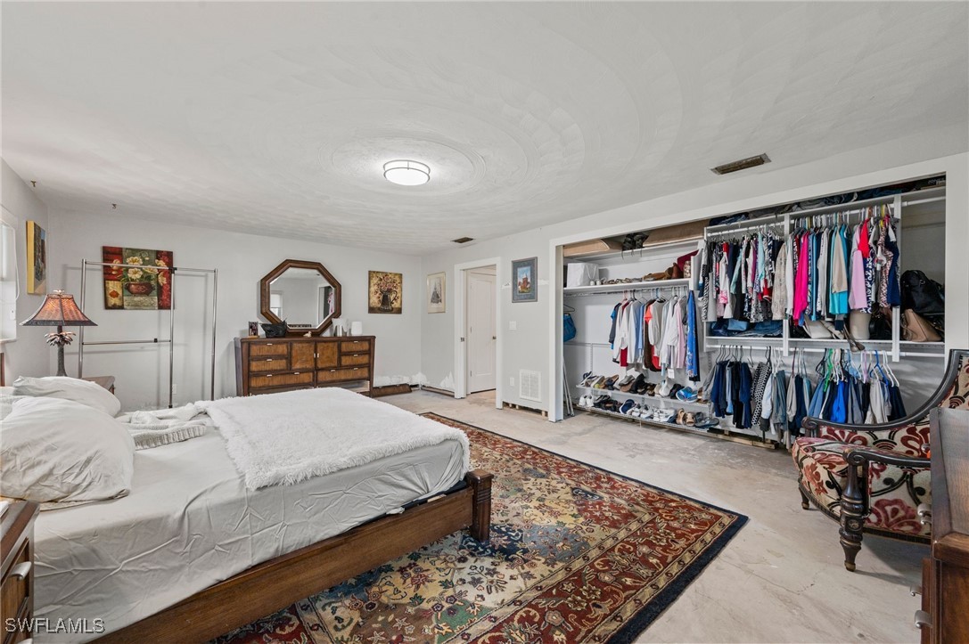 5621 Natoma DR