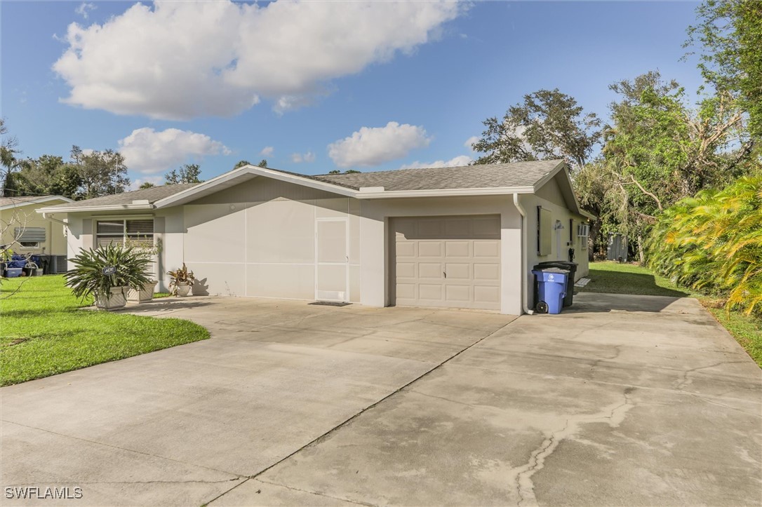 698 Muscogee DR