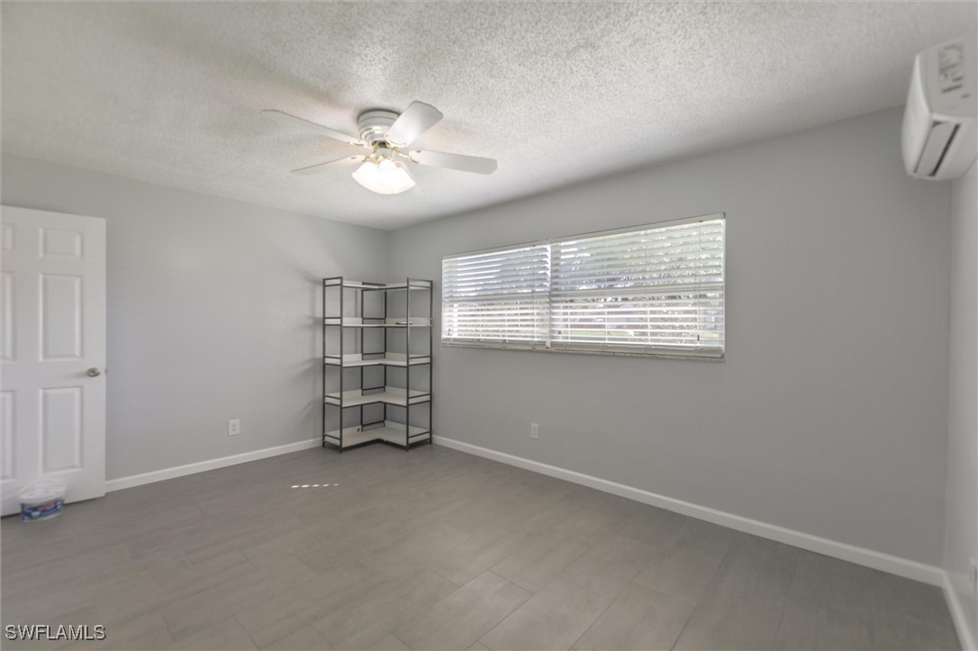 698 Muscogee DR