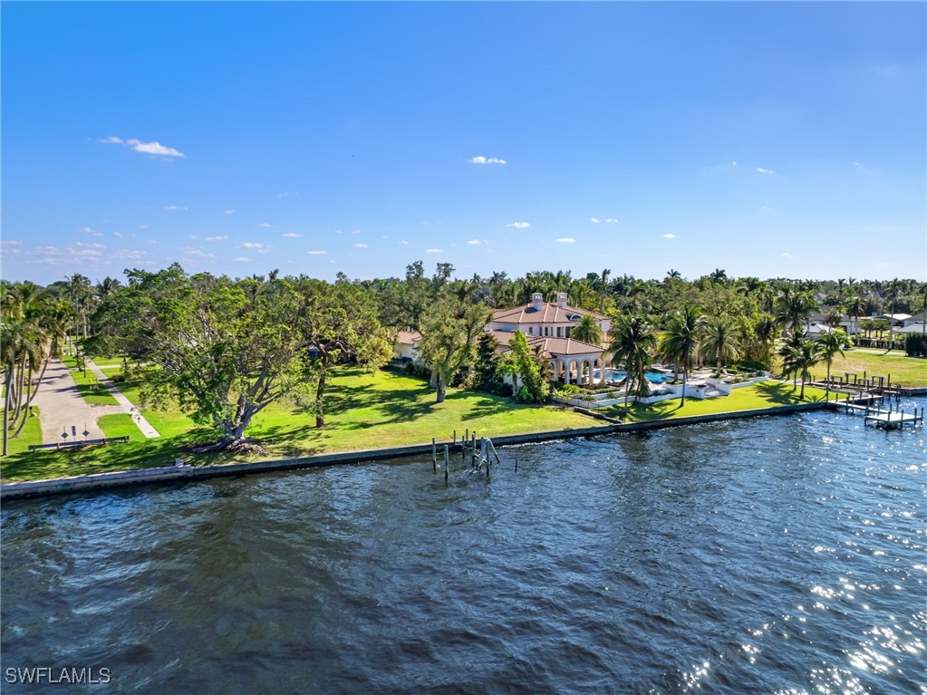 1212 Coconut DR