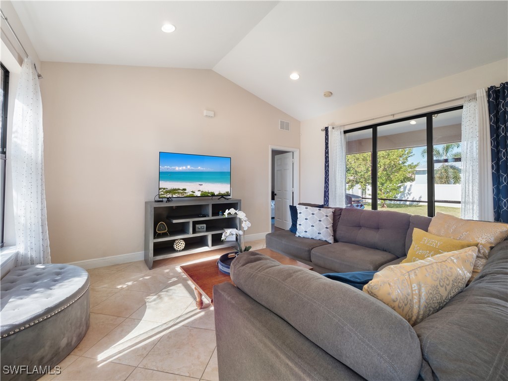 2309 SW 20th TER
