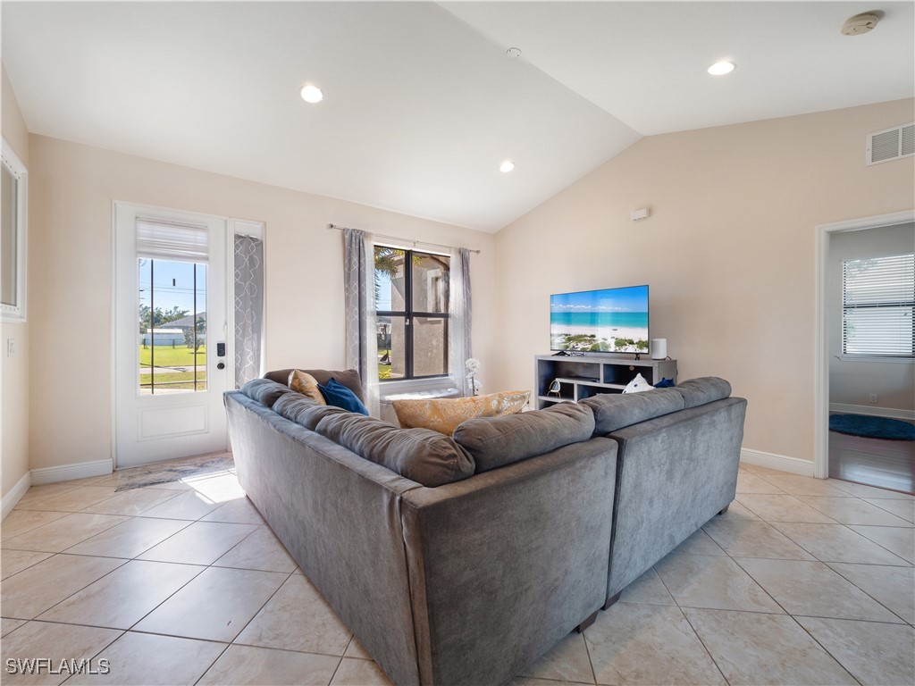 2309 SW 20th TER