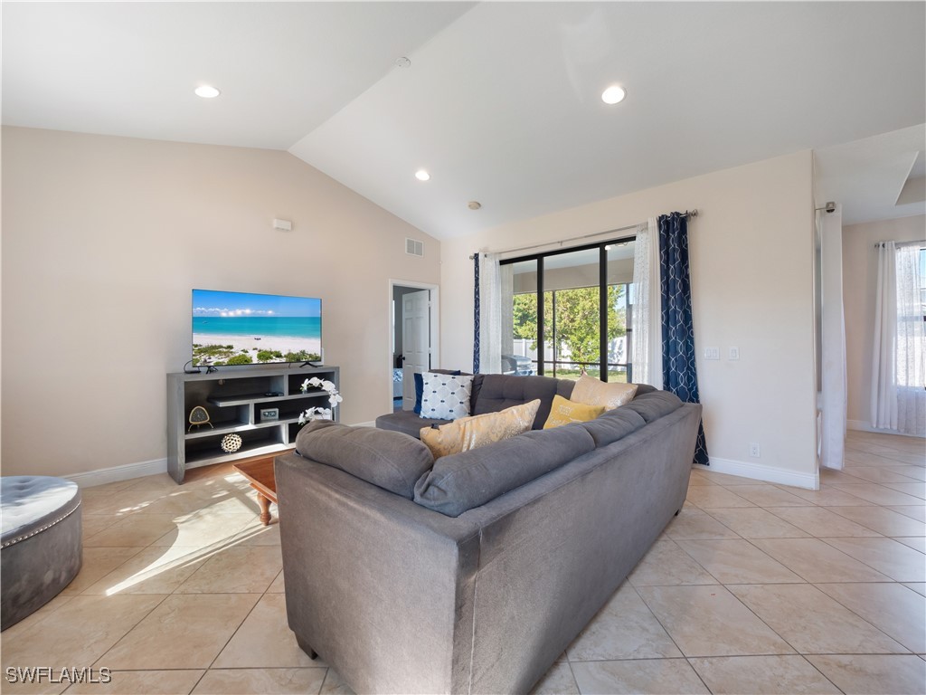 2309 SW 20th TER