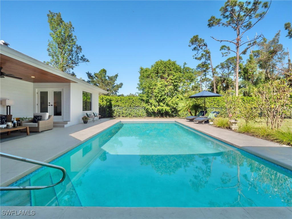 13553 Pine Villa LN