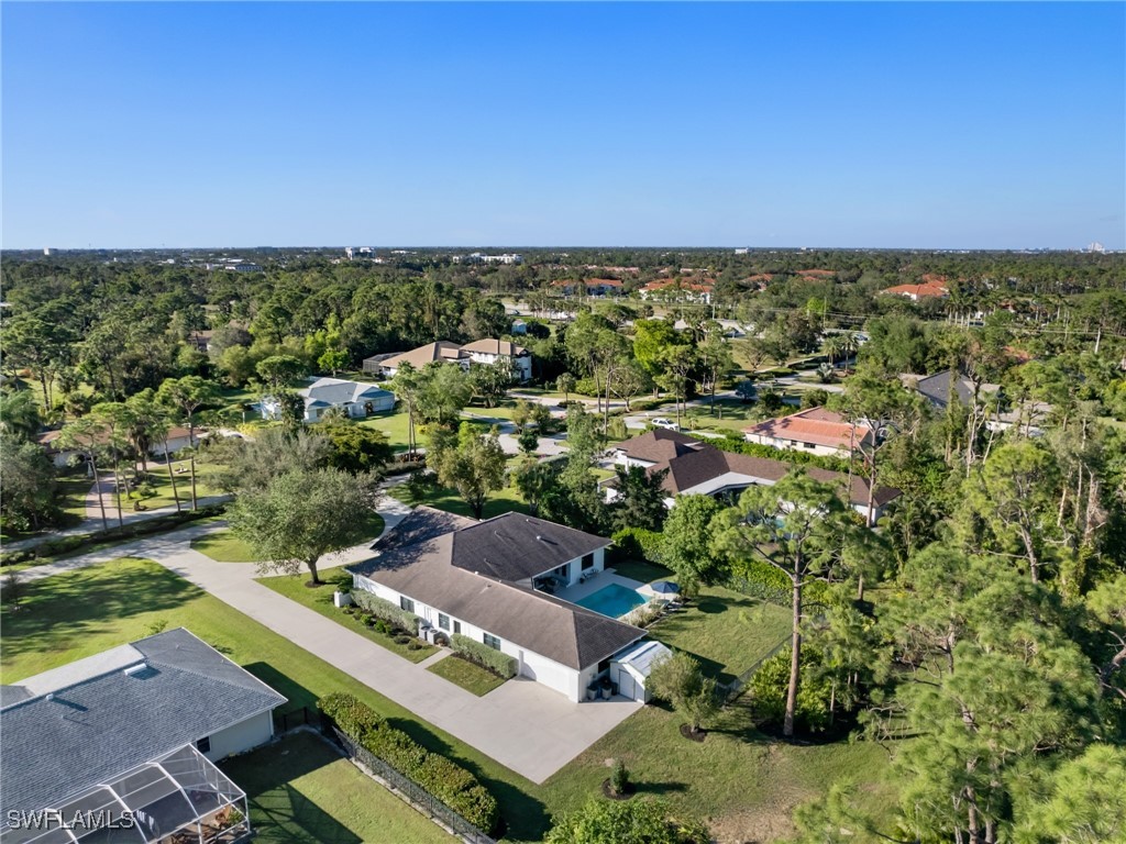 13553 Pine Villa LN