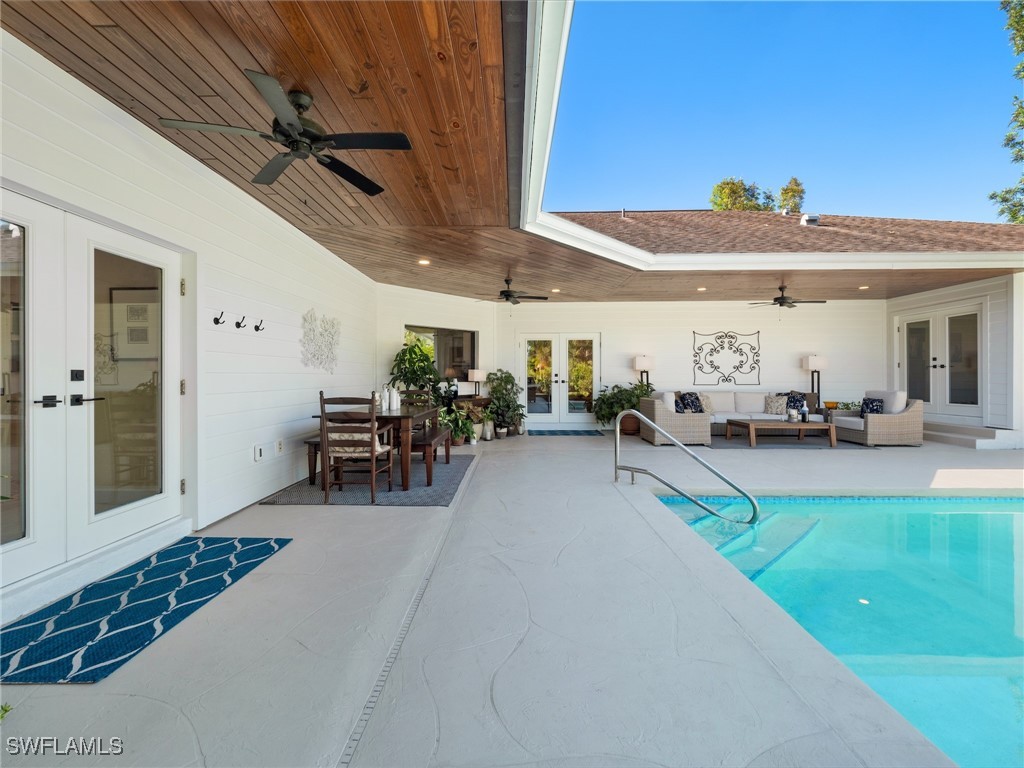 13553 Pine Villa LN