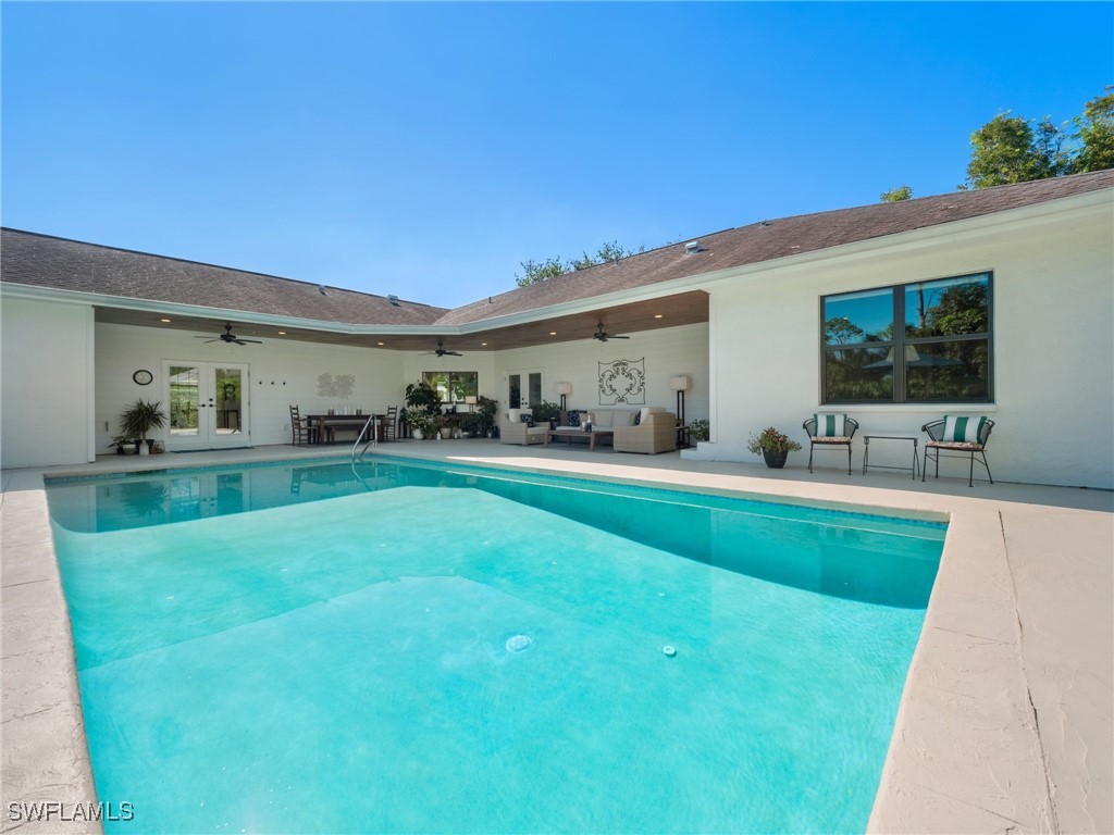13553 Pine Villa LN