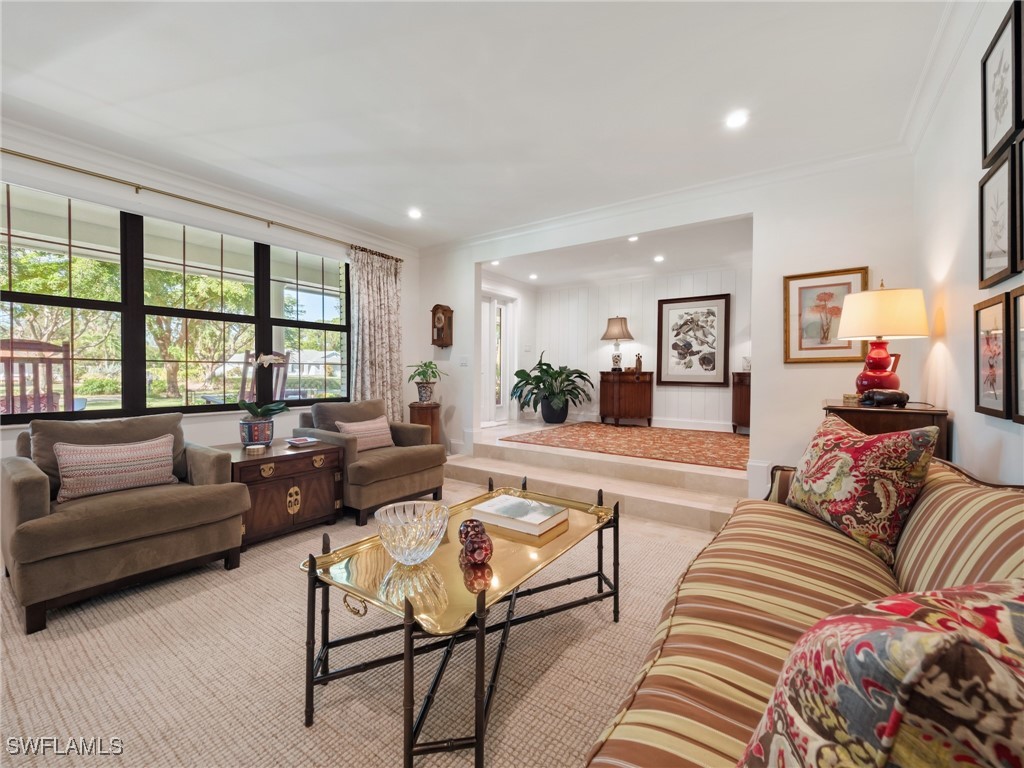 13553 Pine Villa LN