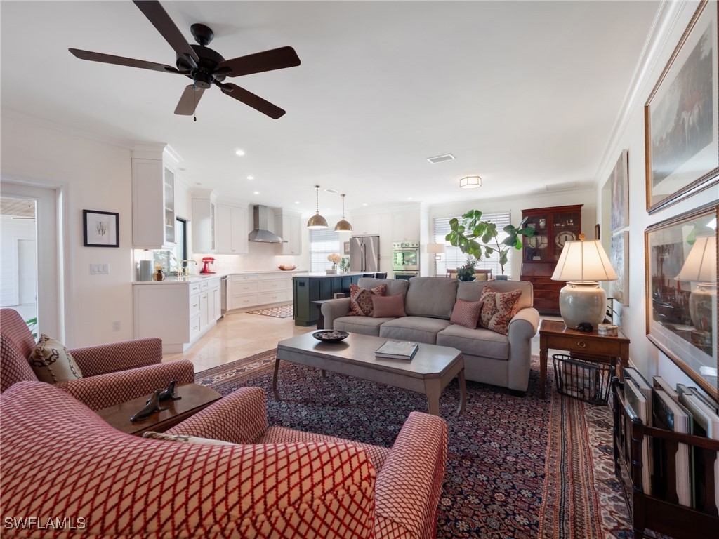 13553 Pine Villa LN
