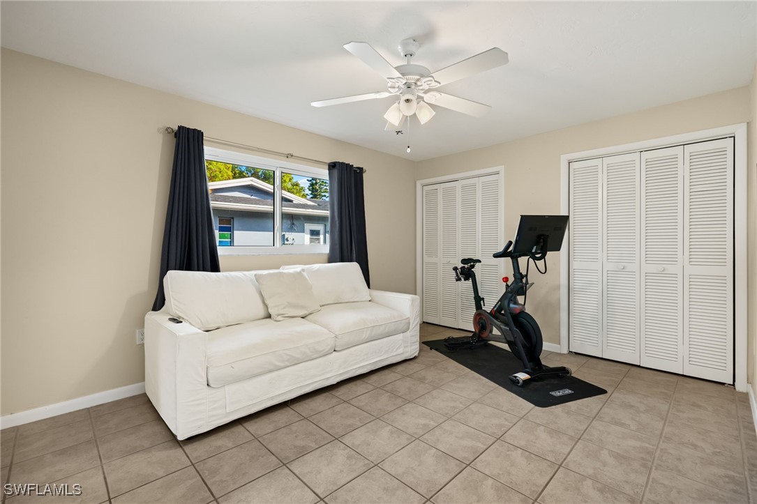 5244 Kenilworth DR