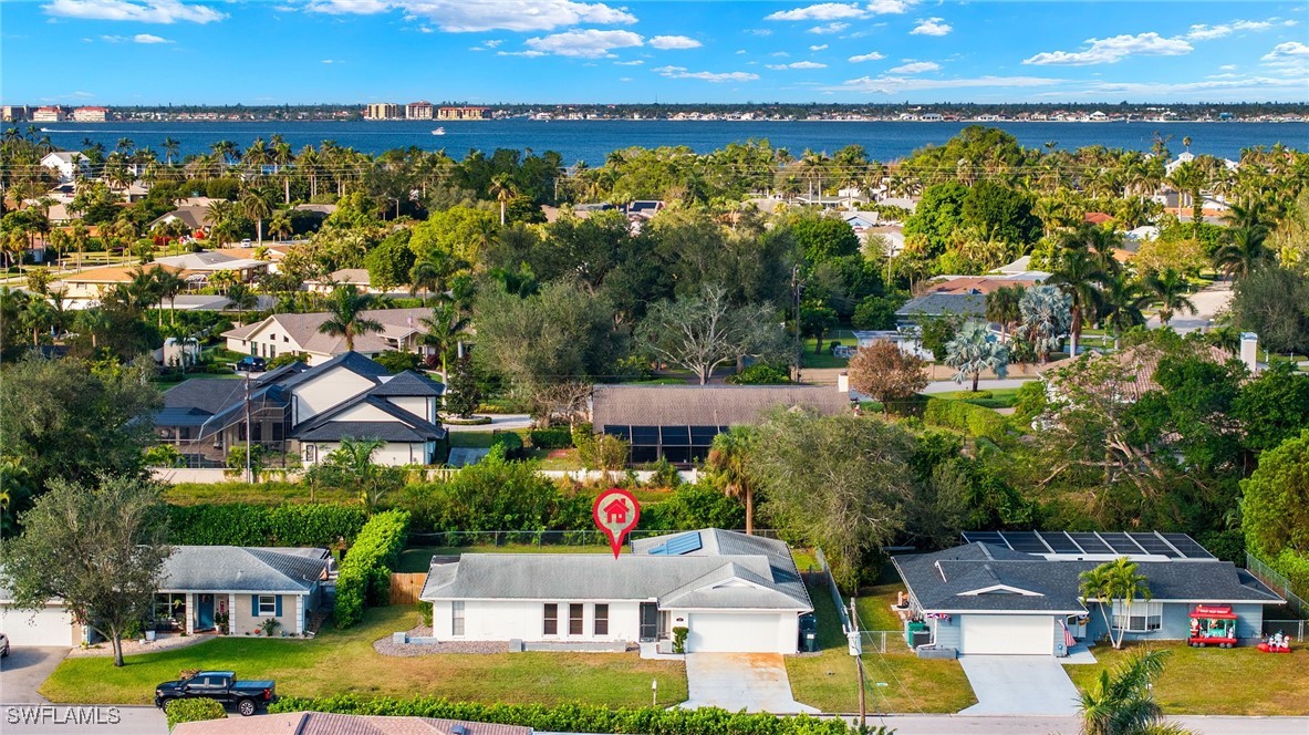 5244 Kenilworth DR