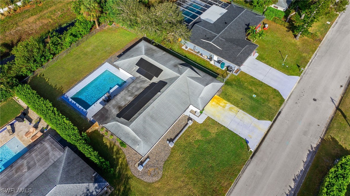 5244 Kenilworth DR