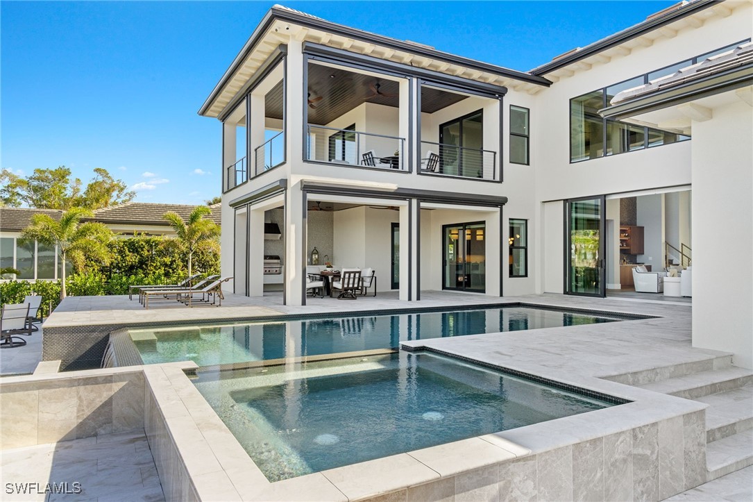 12100 Via Del Fontana WAY