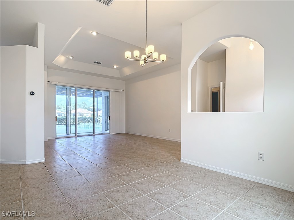 2124 Berkley WAY