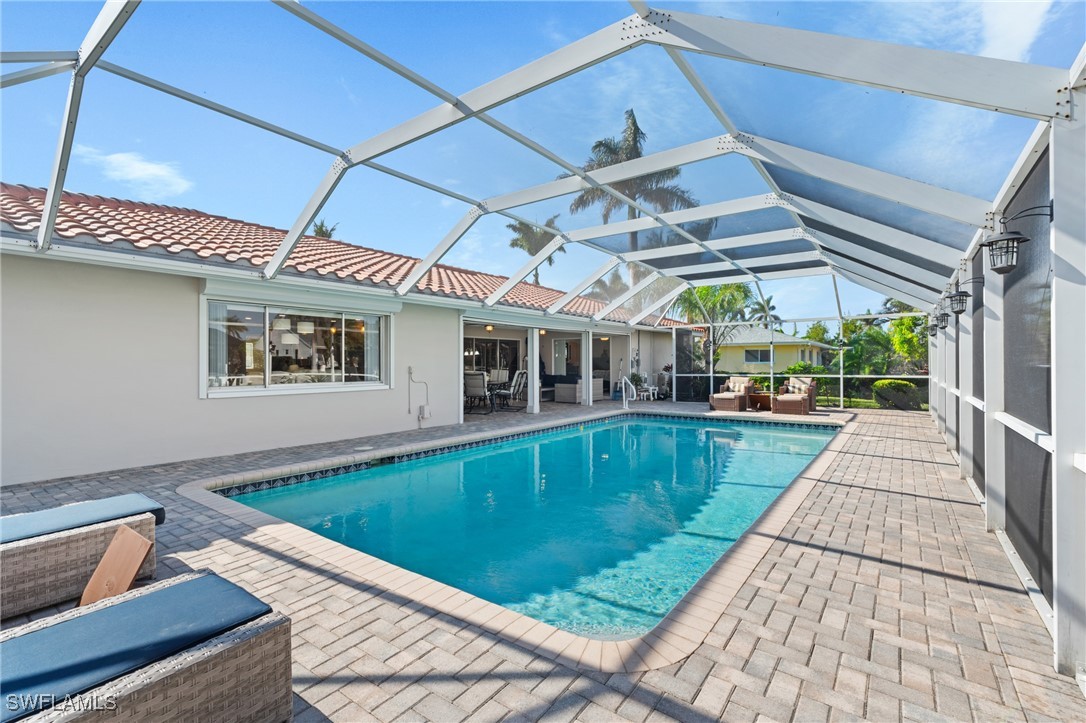 1011 S Town And River DR