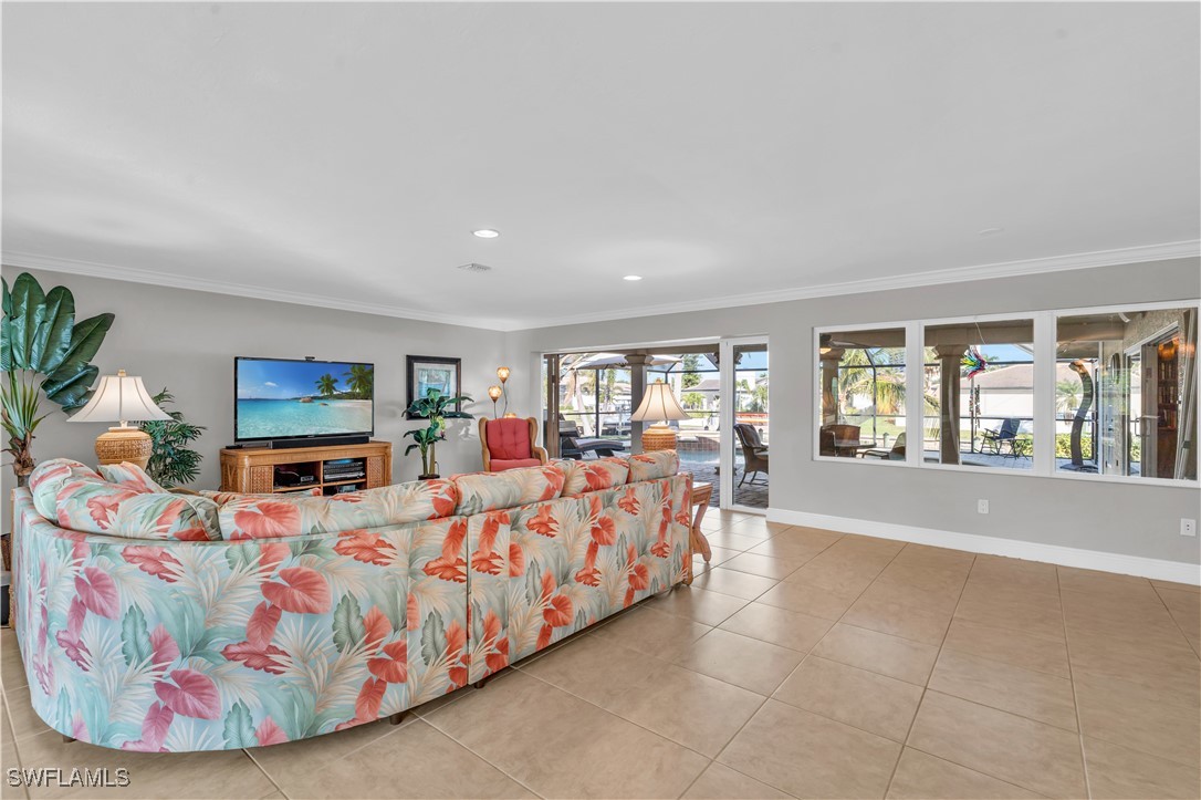 967 Bal Isle DR