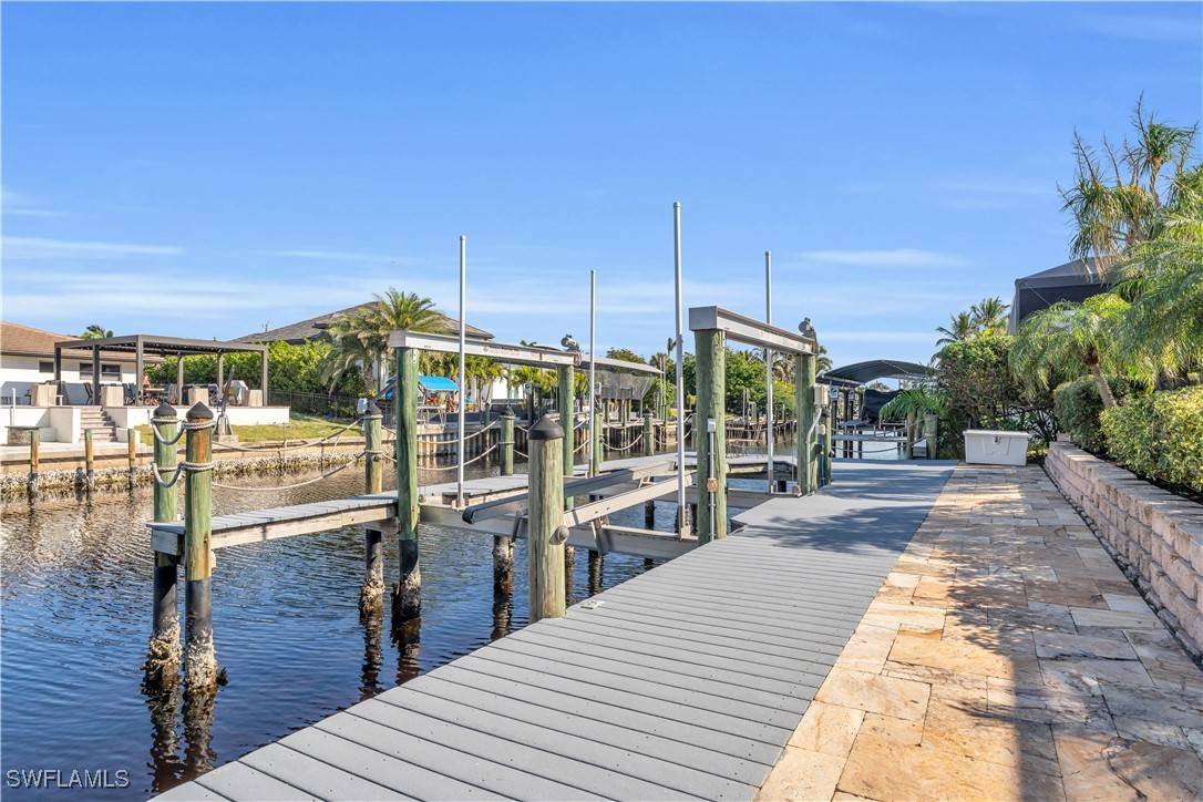 967 Bal Isle DR