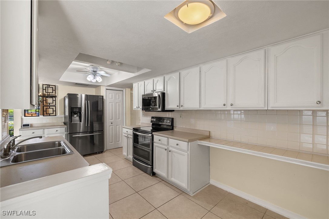 1383 Currier CIR