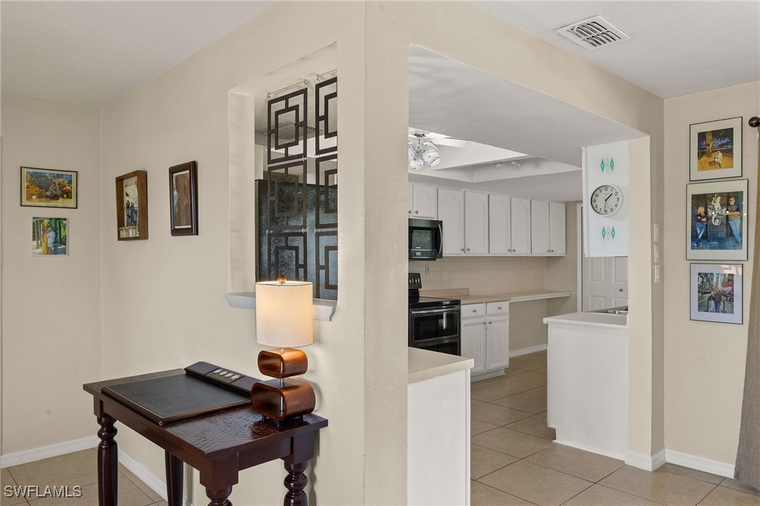 1383 Currier CIR