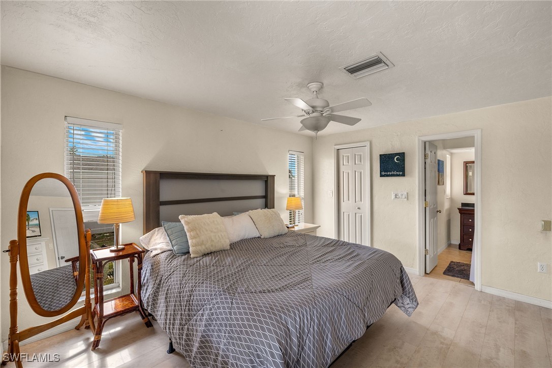 1383 Currier CIR