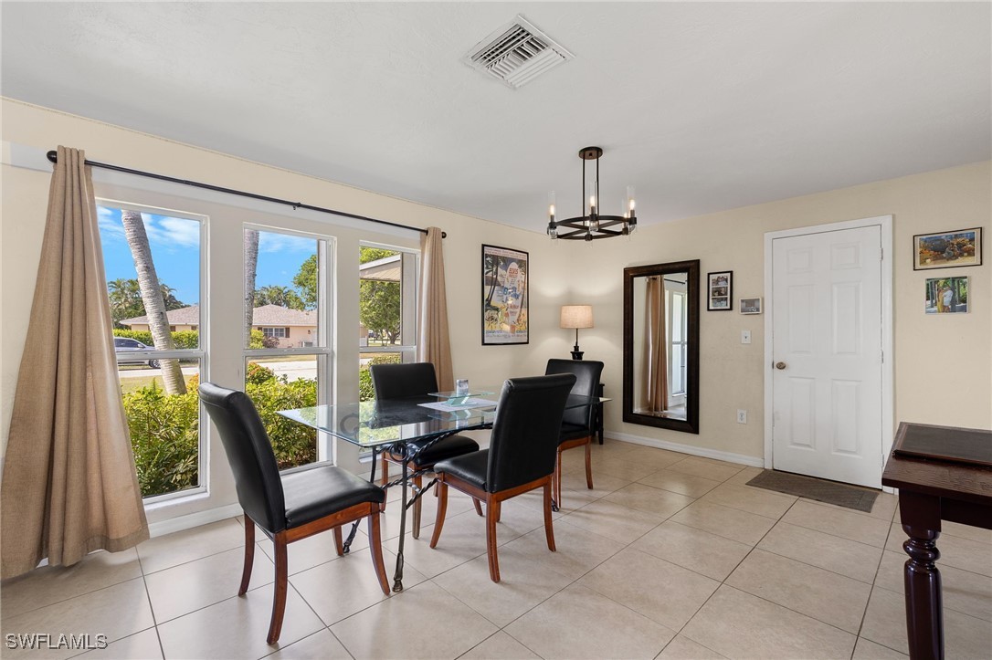 1383 Currier CIR