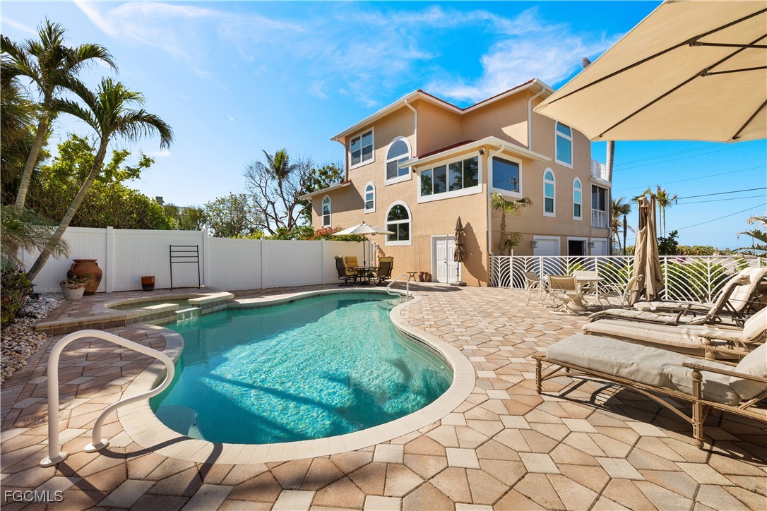 15899 Captiva DR