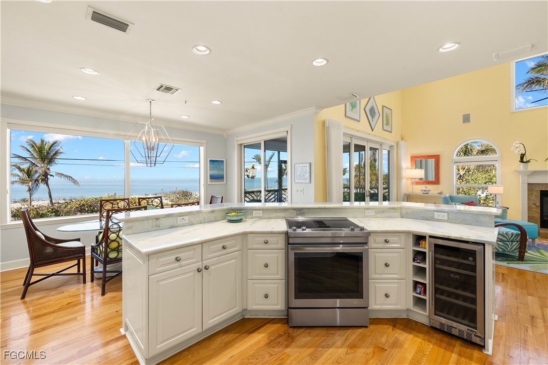 15899 Captiva DR
