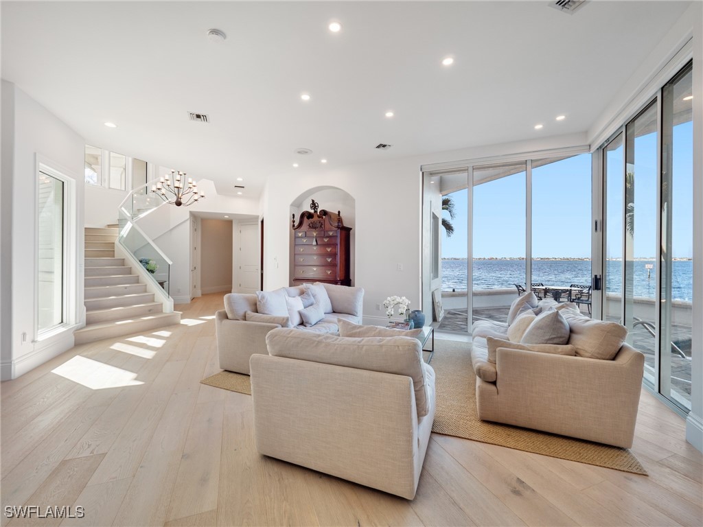 771 Cypress Lake CIR