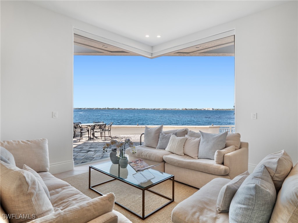 771 Cypress Lake CIR