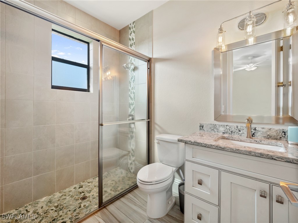 1042 Clarellen DR
