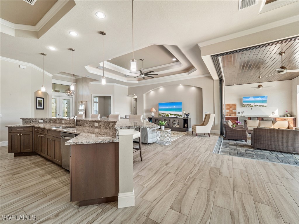 1042 Clarellen DR