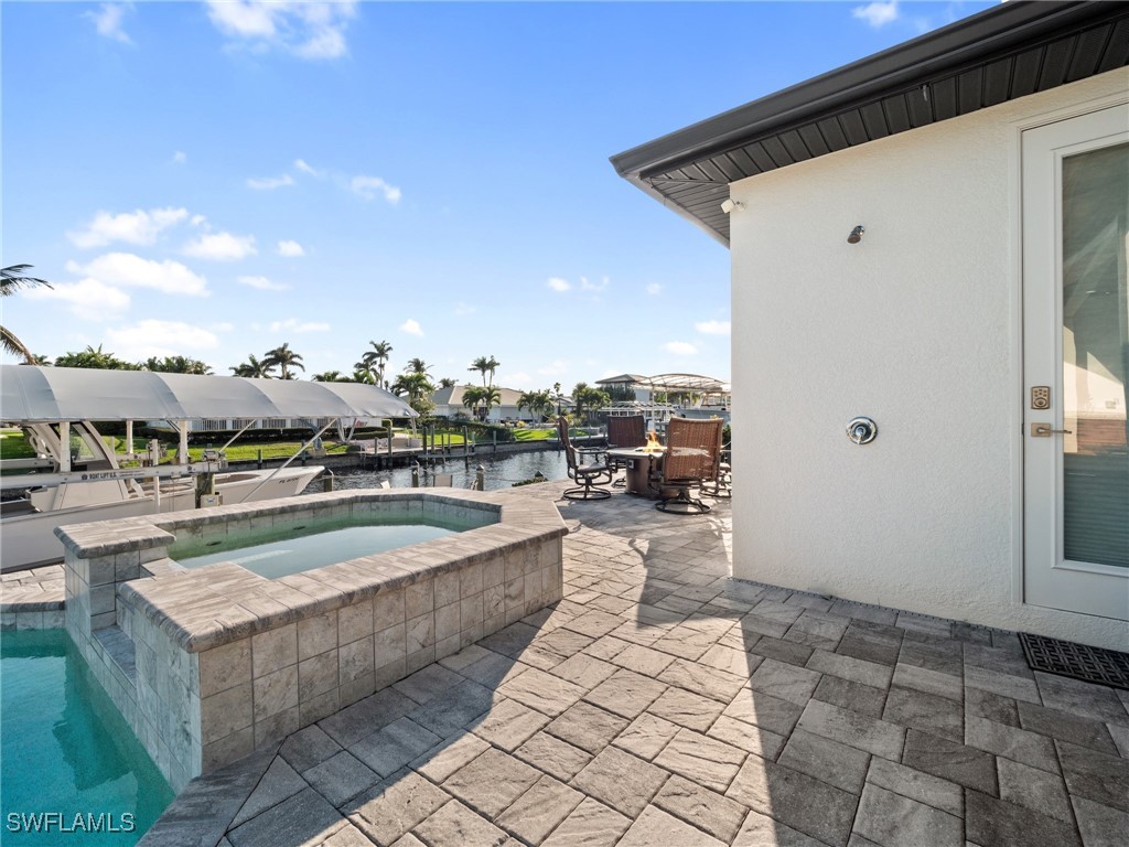1042 Clarellen DR