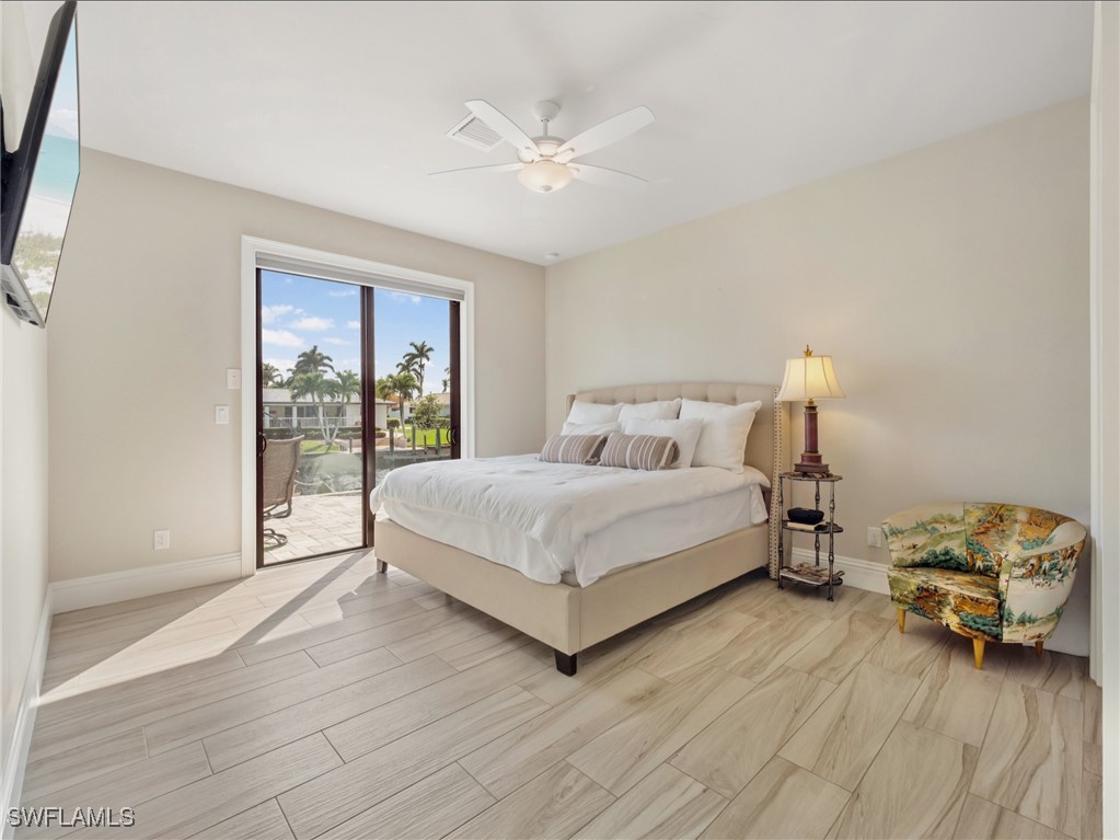 1042 Clarellen DR