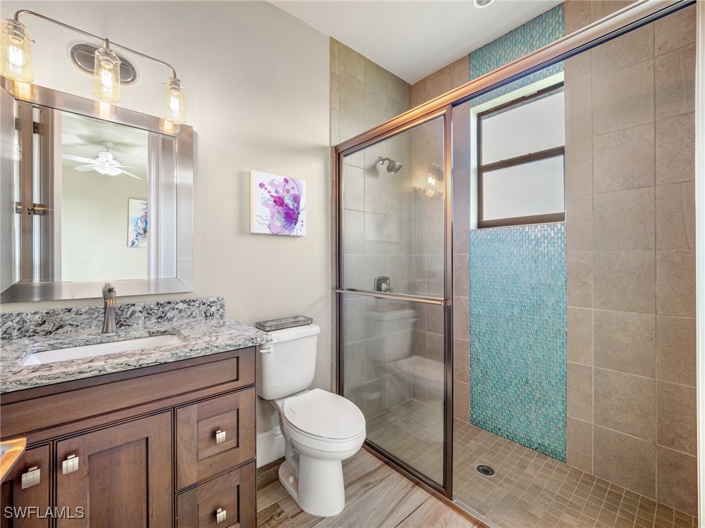 1042 Clarellen DR