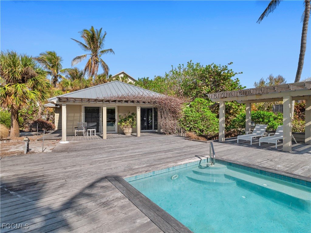 16530 Captiva DR