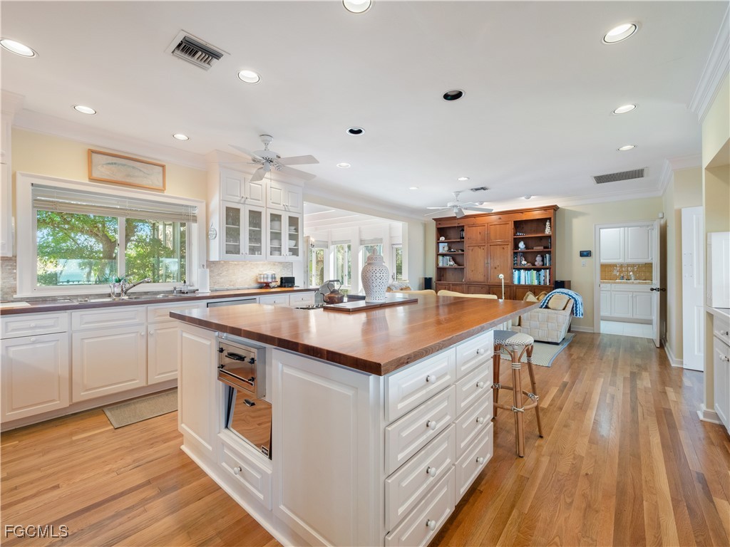16530 Captiva DR